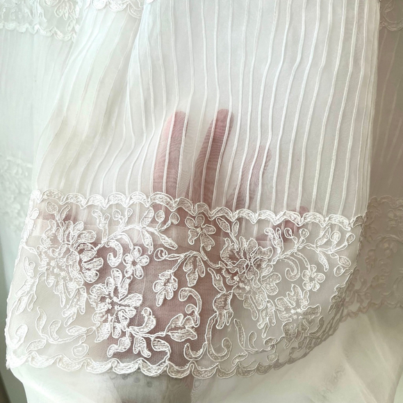 Joan Calabrese Mon Cheri White Communion / Flower Girl Dress Embroidered Lace, 7 - Picture 9 of 16